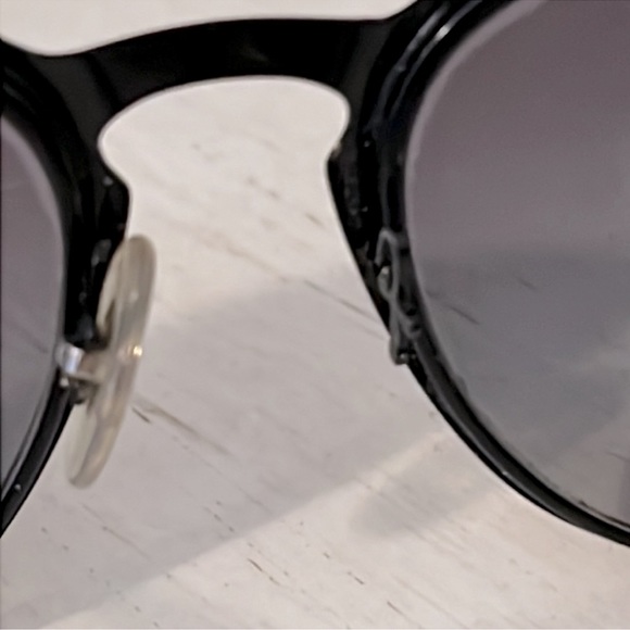 Ray Ban Erika polarized sunglasses black. RB3539 main image 2